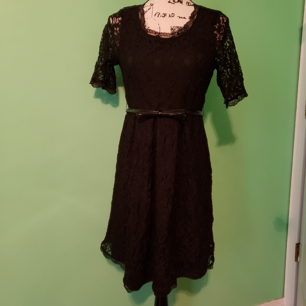 SALE 7 FOR $20 Nwot Motherhood Maternity Lace Dress size Medium